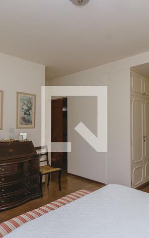 Casa de condomínio para alugar com 580m², 6 quartos e 4 vagas Casa de condomínio para alugar com 580m², 6 quartos e 4 vagasSuíte 3