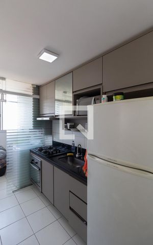 Apartamento à venda com 48m², 2 quartos e sem vagaCozinha e Área de Serviço