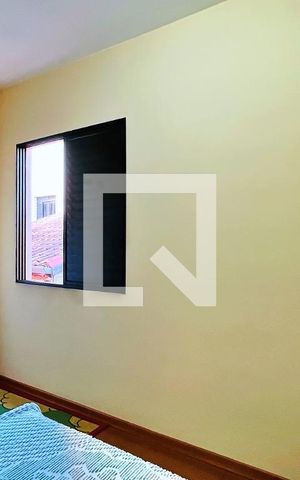 Casa à venda com 214m², 3 quartos e 4 vagas Casa à venda com 214m², 3 quartos e 4 vagasQuarto 2