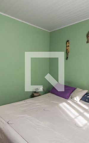 Casa à venda com 300m², 2 quartos e 2 vagas Casa à venda com 300m², 2 quartos e 2 vagasQuarto 2