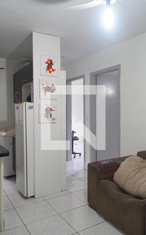 Apartamento à venda com 38m², 2 quartos e 1 vaga Apartamento à venda com 38m², 2 quartos e 1 vagaSala