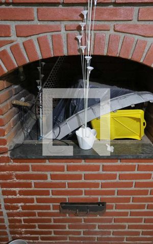 Casa à venda com 500m², 3 quartos e 4 vagas Casa à venda com 500m², 3 quartos e 4 vagasChurrasqueira 2