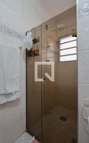 Casa à venda com 500m², 3 quartos e 4 vagas Casa à venda com 500m², 3 quartos e 4 vagasBanheiro da Suíte