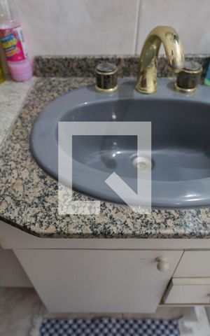 Casa à venda com 500m², 3 quartos e 4 vagas Casa à venda com 500m², 3 quartos e 4 vagasBanheiro 1