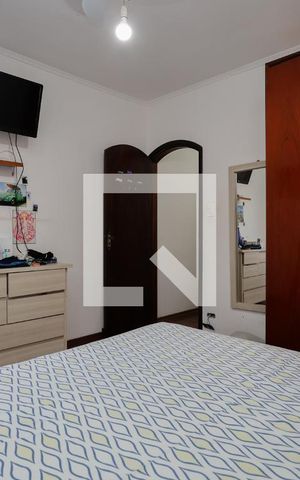 Casa à venda com 500m², 3 quartos e 4 vagas Casa à venda com 500m², 3 quartos e 4 vagasQuarto 1
