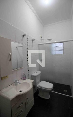 Casa para alugar com 186m², 4 quartos e 2 vagasBanheiro 1