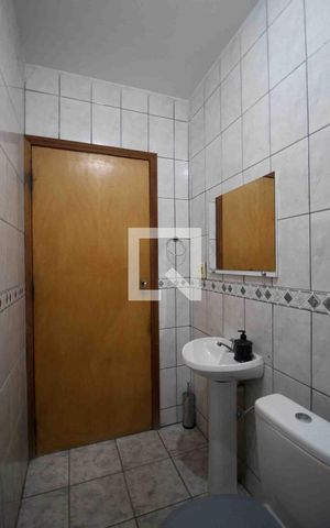 Casa para alugar com 186m², 4 quartos e 2 vagasBanheiro 2