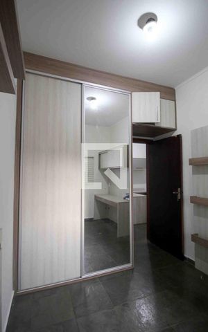 Casa para alugar com 186m², 4 quartos e 2 vagasQuarto 3