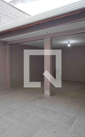 Casa para alugar com 186m², 4 quartos e 2 vagasQuintal