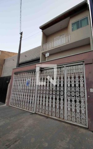Casa para alugar com 186m², 4 quartos e 2 vagasFachada