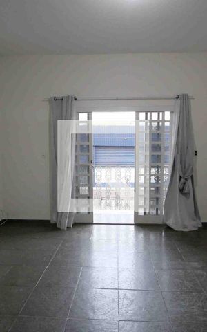Casa para alugar com 186m², 4 quartos e 2 vagasSala
