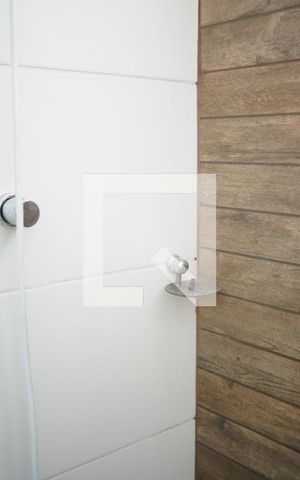 Apartamento à venda com 80m², 2 quartos e 1 vagaBANHEIRO