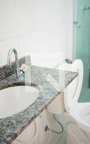 Apartamento à venda com 80m², 2 quartos e 1 vagaBANHEIRO