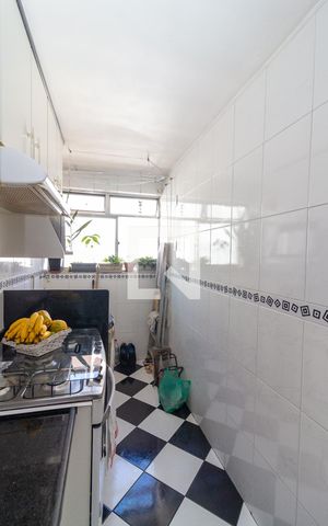 Apartamento à venda com 62m², 2 quartos e 1 vaga Apartamento à venda com 62m², 2 quartos e 1 vagaCozinha e Área de Serviço
