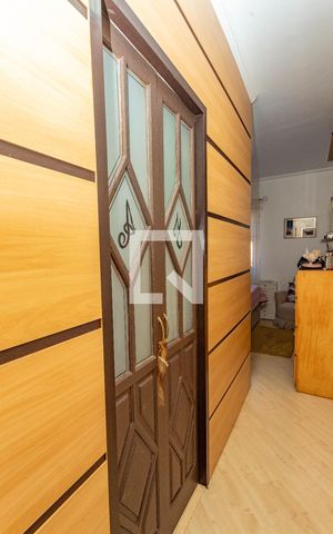 Casa de condomínio à venda com 192m², 3 quartos e 4 vagas Casa de condomínio à venda com 192m², 3 quartos e 4 vagasCloset