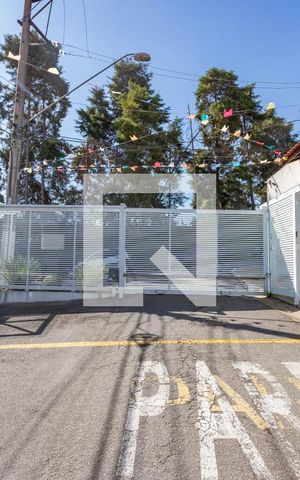Casa de condomínio à venda com 192m², 3 quartos e 4 vagas Casa de condomínio à venda com 192m², 3 quartos e 4 vagasFachada do Condomínio
