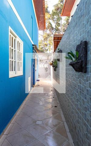 Casa de condomínio à venda com 192m², 3 quartos e 4 vagas Casa de condomínio à venda com 192m², 3 quartos e 4 vagasÁrea Externa