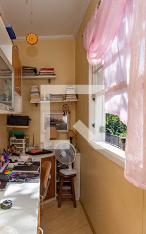 Casa de condomínio à venda com 192m², 3 quartos e 4 vagas Casa de condomínio à venda com 192m², 3 quartos e 4 vagasEscritório