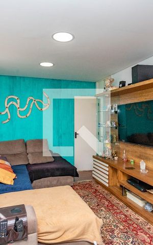 Casa de condomínio à venda com 192m², 3 quartos e 4 vagas Casa de condomínio à venda com 192m², 3 quartos e 4 vagasSala