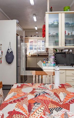 Casa de condomínio à venda com 192m², 3 quartos e 4 vagas Casa de condomínio à venda com 192m², 3 quartos e 4 vagasSala de Jantar