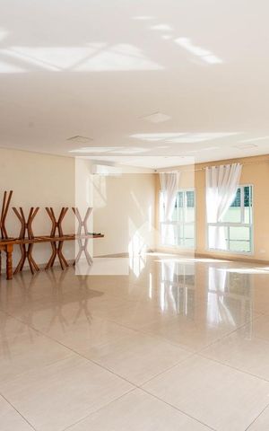 Casa de condomínio à venda com 192m², 3 quartos e 4 vagas Casa de condomínio à venda com 192m², 3 quartos e 4 vagasÁrea comum