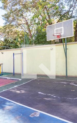 Casa de condomínio à venda com 192m², 3 quartos e 4 vagas Casa de condomínio à venda com 192m², 3 quartos e 4 vagasÁrea comum