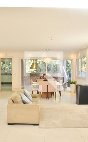 Casa de condomínio para alugar com 370m², 4 quartos e 6 vagasSala