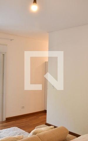 Casa de condomínio para alugar com 370m², 4 quartos e 6 vagasSuíte 4