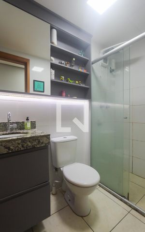 Apartamento à venda com 50m², 2 quartos e 1 vaga Apartamento à venda com 50m², 2 quartos e 1 vagaBanheiro social