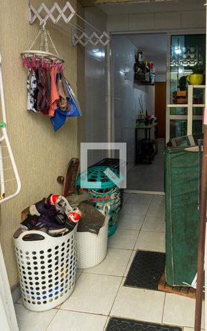 Apartamento à venda com 187m², 3 quartos e 2 vagas Apartamento à venda com 187m², 3 quartos e 2 vagasÁrea de Serviço