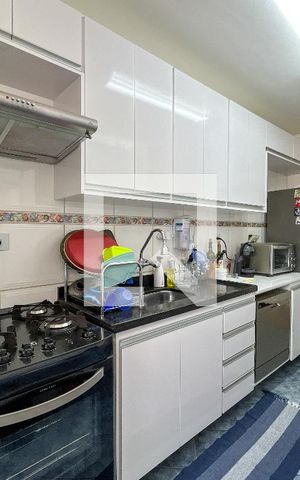 Apartamento à venda com 53m², 2 quartos e 1 vaga Apartamento à venda com 53m², 2 quartos e 1 vagaCozinha
