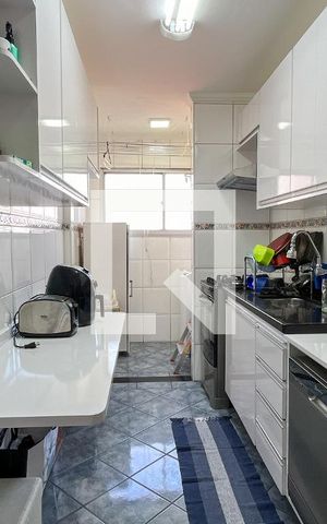 Apartamento à venda com 53m², 2 quartos e 1 vaga Apartamento à venda com 53m², 2 quartos e 1 vagaCozinha e Área de Serviço
