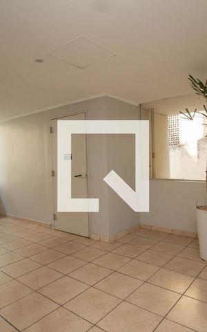 Apartamento à venda com 53m², 2 quartos e 1 vaga Apartamento à venda com 53m², 2 quartos e 1 vagaHall social