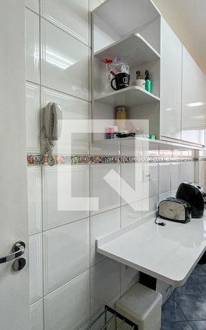 Apartamento à venda com 53m², 2 quartos e 1 vaga Apartamento à venda com 53m², 2 quartos e 1 vagaCozinha e Área de Serviço