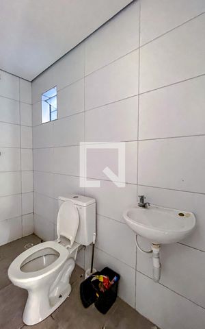 Casa de condomínio à venda com 28m², 1 quarto e sem vagaBanheiro