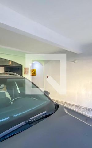 Casa à venda com 218m², 3 quartos e 2 vagas Casa à venda com 218m², 3 quartos e 2 vagasGaragem