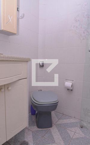 Casa à venda com 236m², 4 quartos e 6 vagasBanheiro da Suíte 1