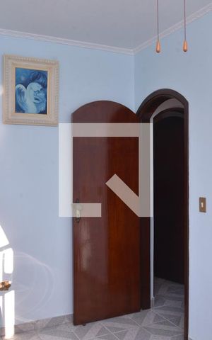 Casa à venda com 236m², 4 quartos e 6 vagasQuarto 2