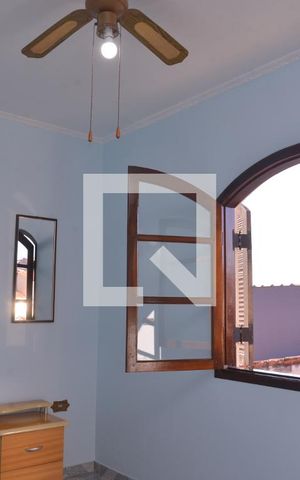 Casa à venda com 236m², 4 quartos e 6 vagasQuarto 2