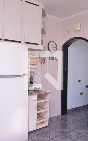 Casa à venda com 236m², 4 quartos e 6 vagasCozinha - Armários