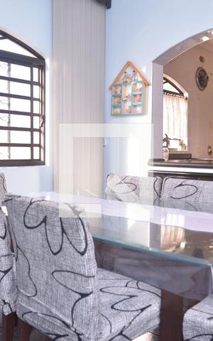 Casa à venda com 236m², 4 quartos e 6 vagasSala de Jantar