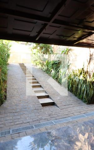 Casa à venda com 400m², 3 quartos e 12 vagasGaragem