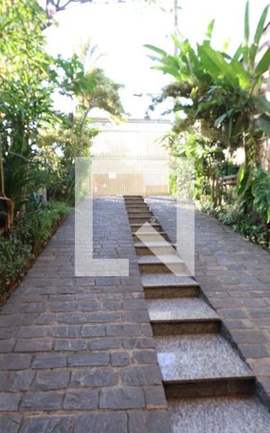 Casa à venda com 400m², 3 quartos e 12 vagasGaragem