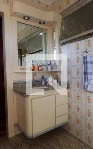 Casa à venda com 400m², 3 quartos e 12 vagasBanheiro da Suíte 3