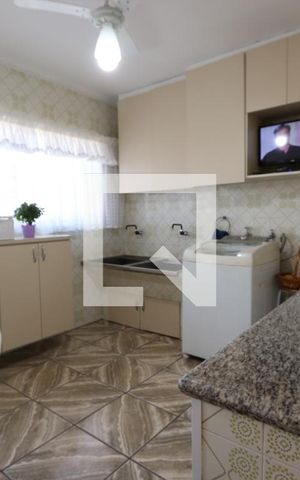 Casa à venda com 400m², 3 quartos e 12 vagasÁrea de Serviço