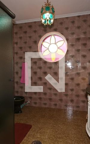 Casa à venda com 400m², 3 quartos e 12 vagasBanheiro da Suíte 1