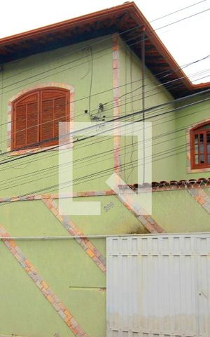 Casa para alugar com 265m², 5 quartos e 2 vagasFachada