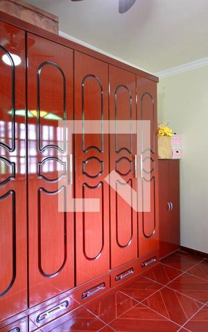 Casa para alugar com 265m², 5 quartos e 2 vagasQuarto 4