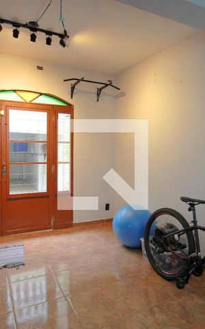 Casa para alugar com 265m², 5 quartos e 2 vagasEdícula