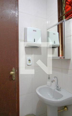 Casa para alugar com 265m², 5 quartos e 2 vagasEdícula
